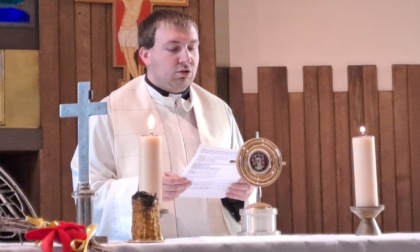 La comunità di San Vittore ha accolto la reliquia di Carlo Acutis
