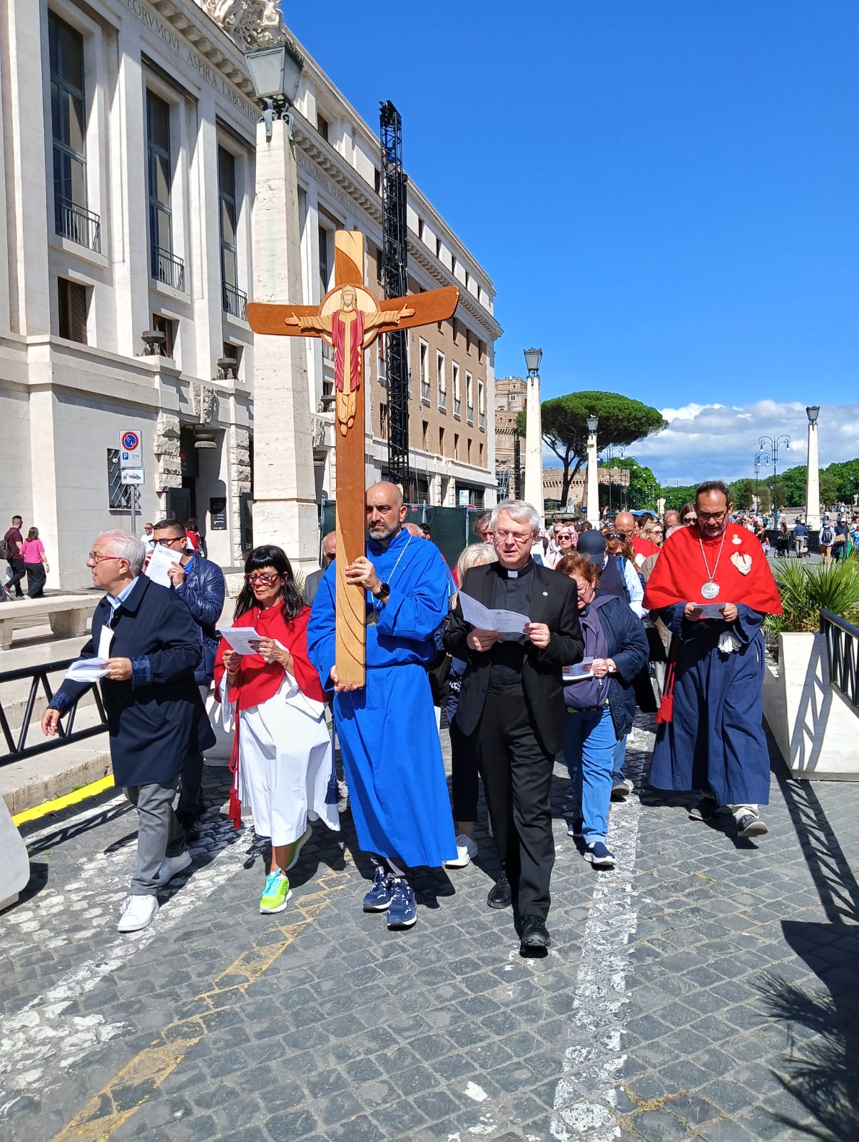 Passaggio Porta Santa San Pietro 16 maggio