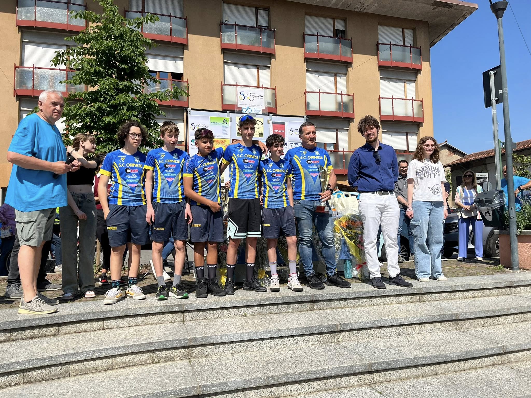 Vanzaghello gara ciclistica 14