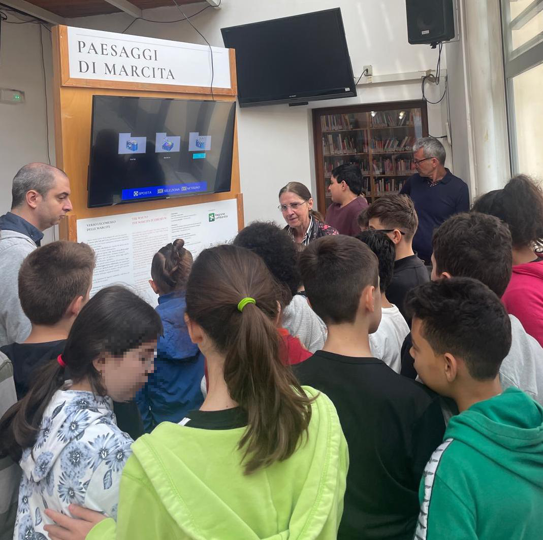 Vanzaghello mostra sui Paesaggi di marcita Biblioteca ecologica 3