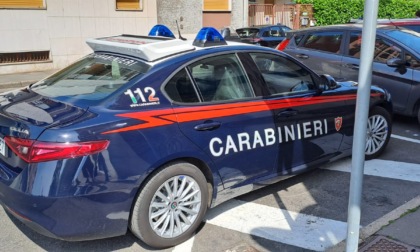Operatore della piattaforma ecologica aggredito da un intruso