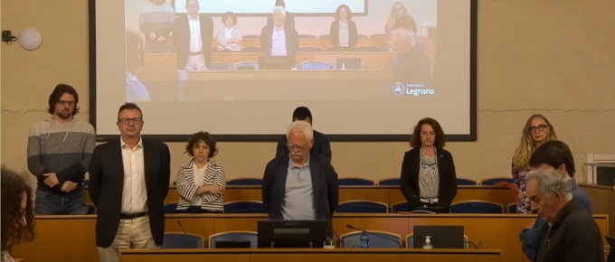 Un minuto di raccoglimento per Vasilica in consiglio comunale: “Silenzio e rispetto”