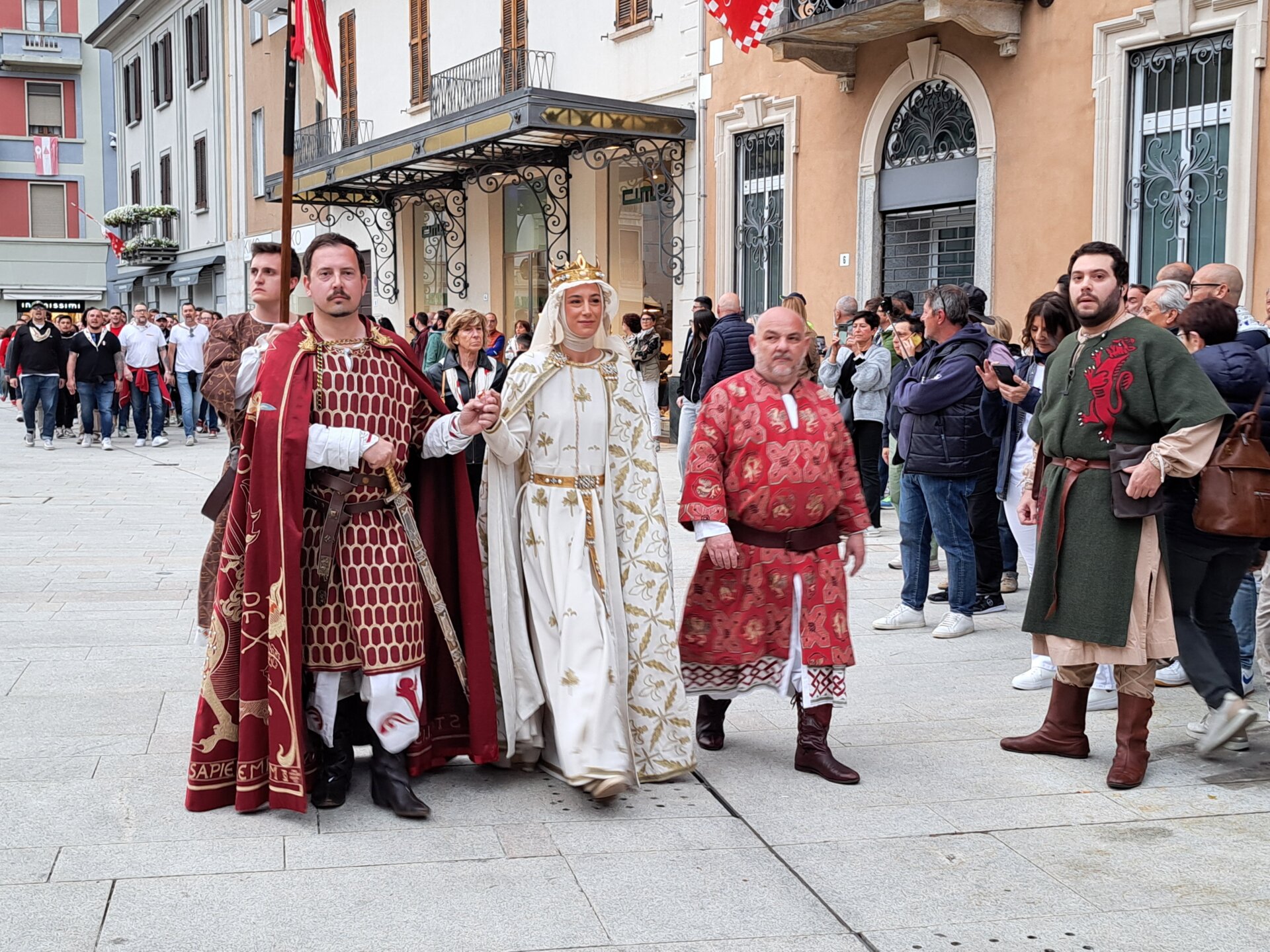 legnano-traslazione croce palio14
