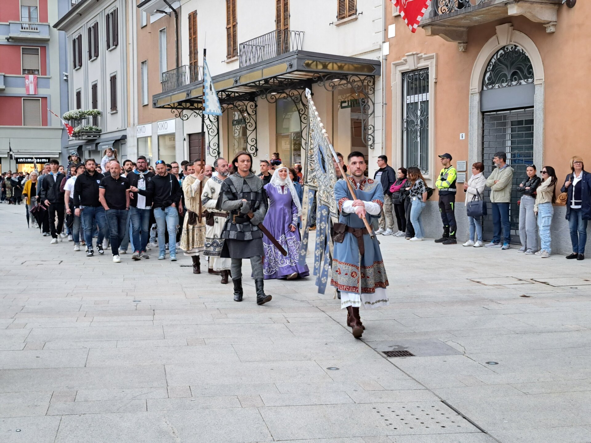 legnano-traslazione croce palio22