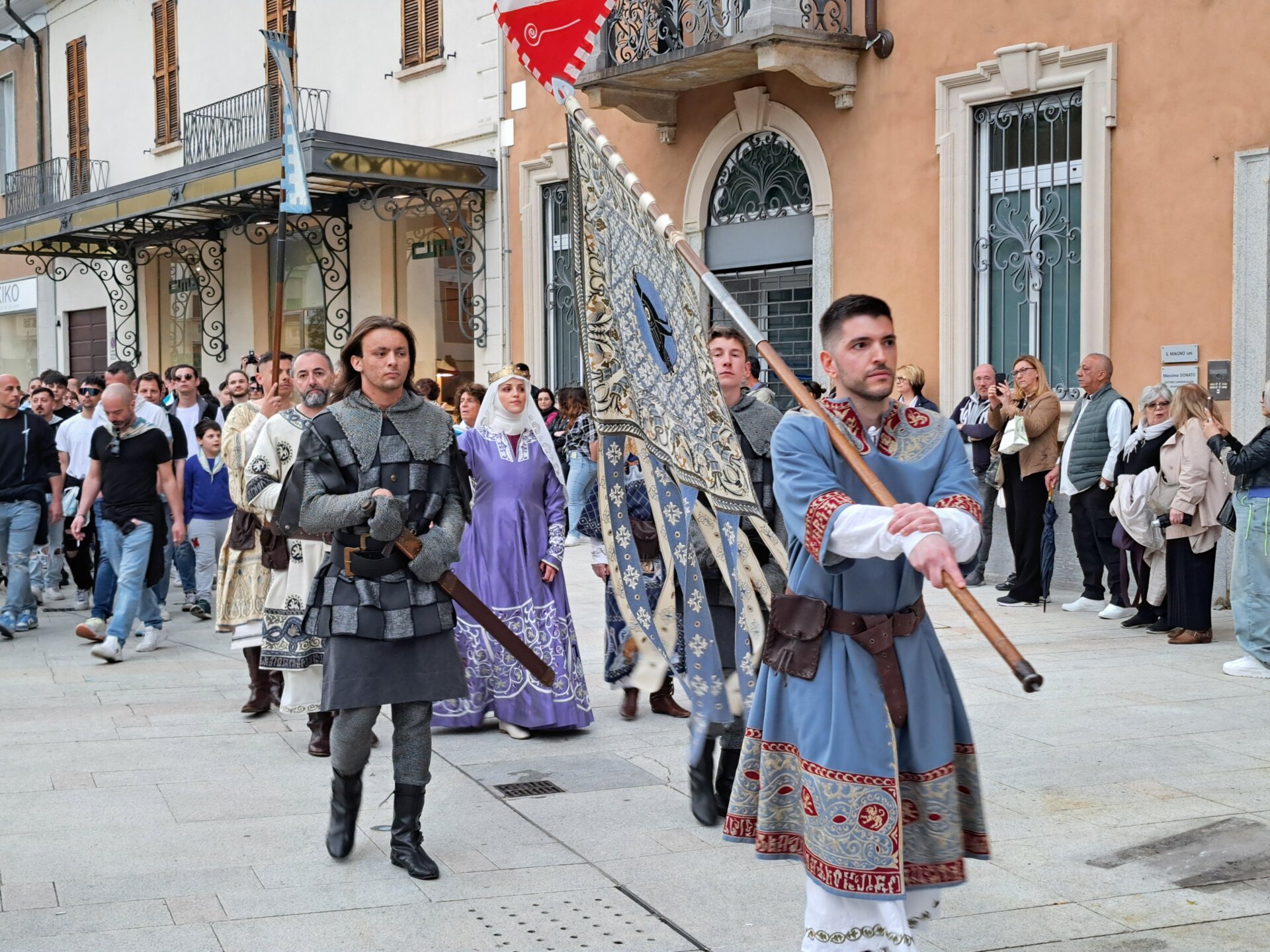 legnano-traslazione croce palio24