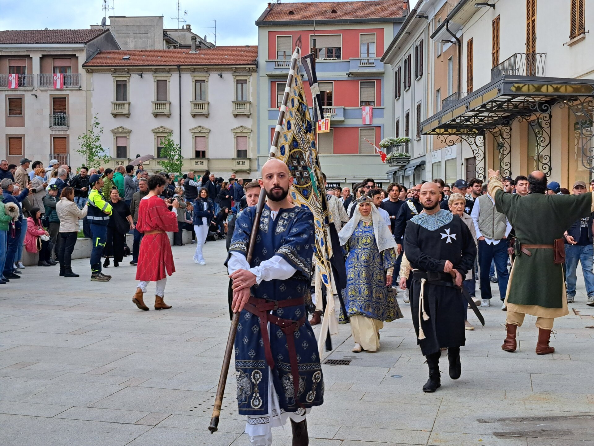 legnano-traslazione croce palio27