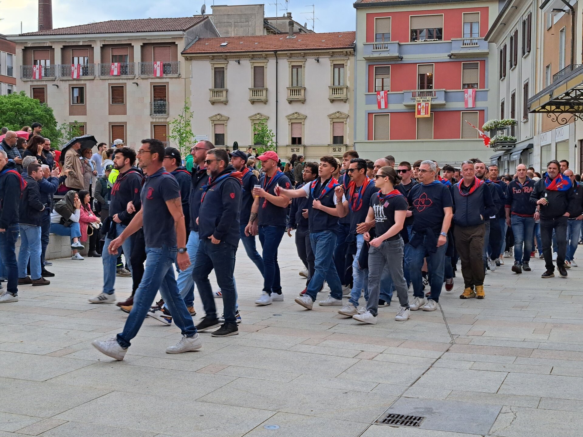 legnano-traslazione croce palio38