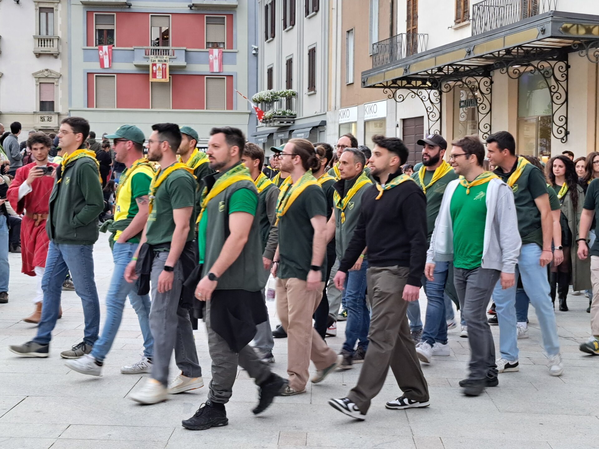 legnano-traslazione croce palio42