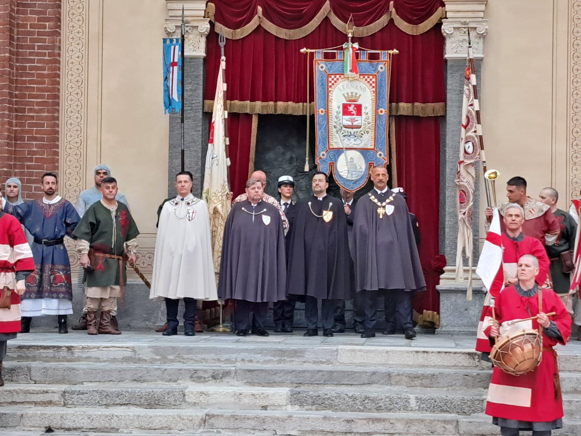 legnano-traslazione croce palio6