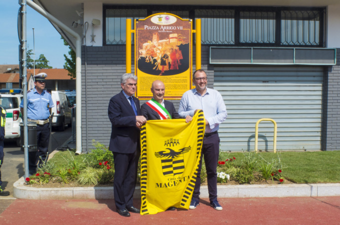 Piazza Mercato cambia nome: ufficiale l’intitolazione all’imperatore Arrigo VII