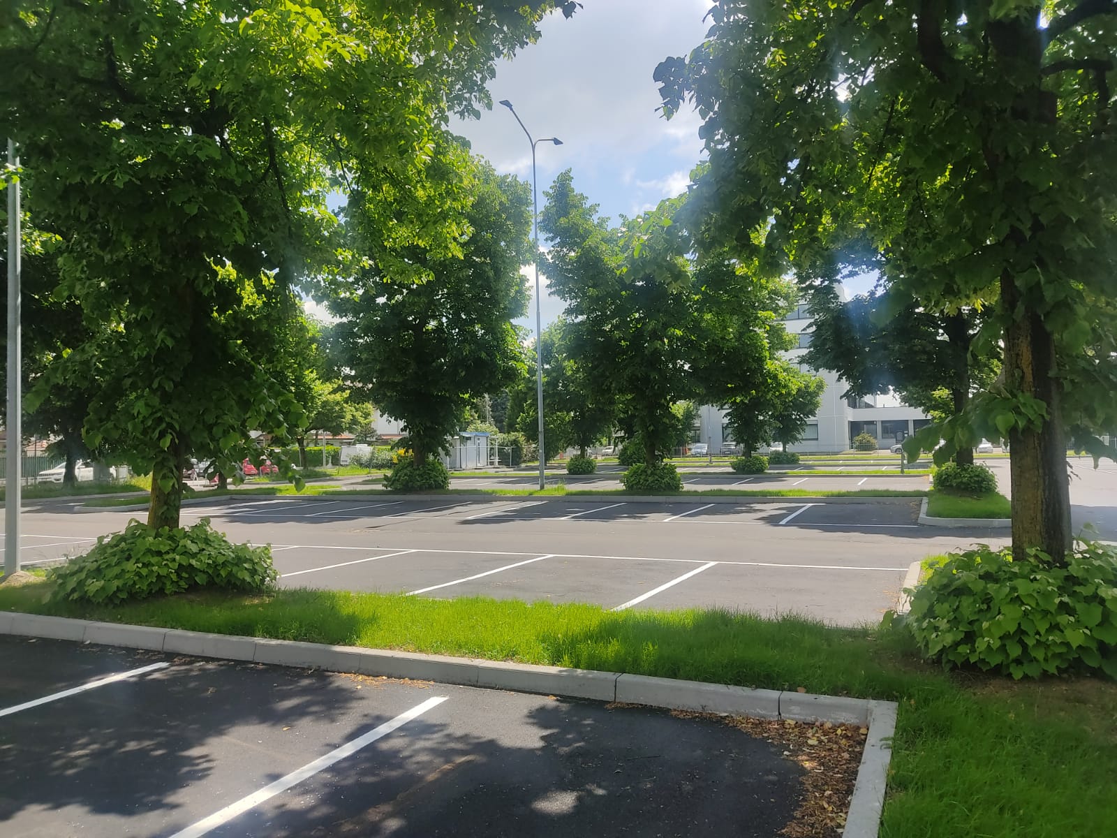 legnano parcheggio via podgora