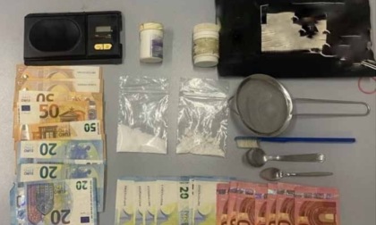 Contrasto allo spaccio: arrestato un 19enne e un 74enne