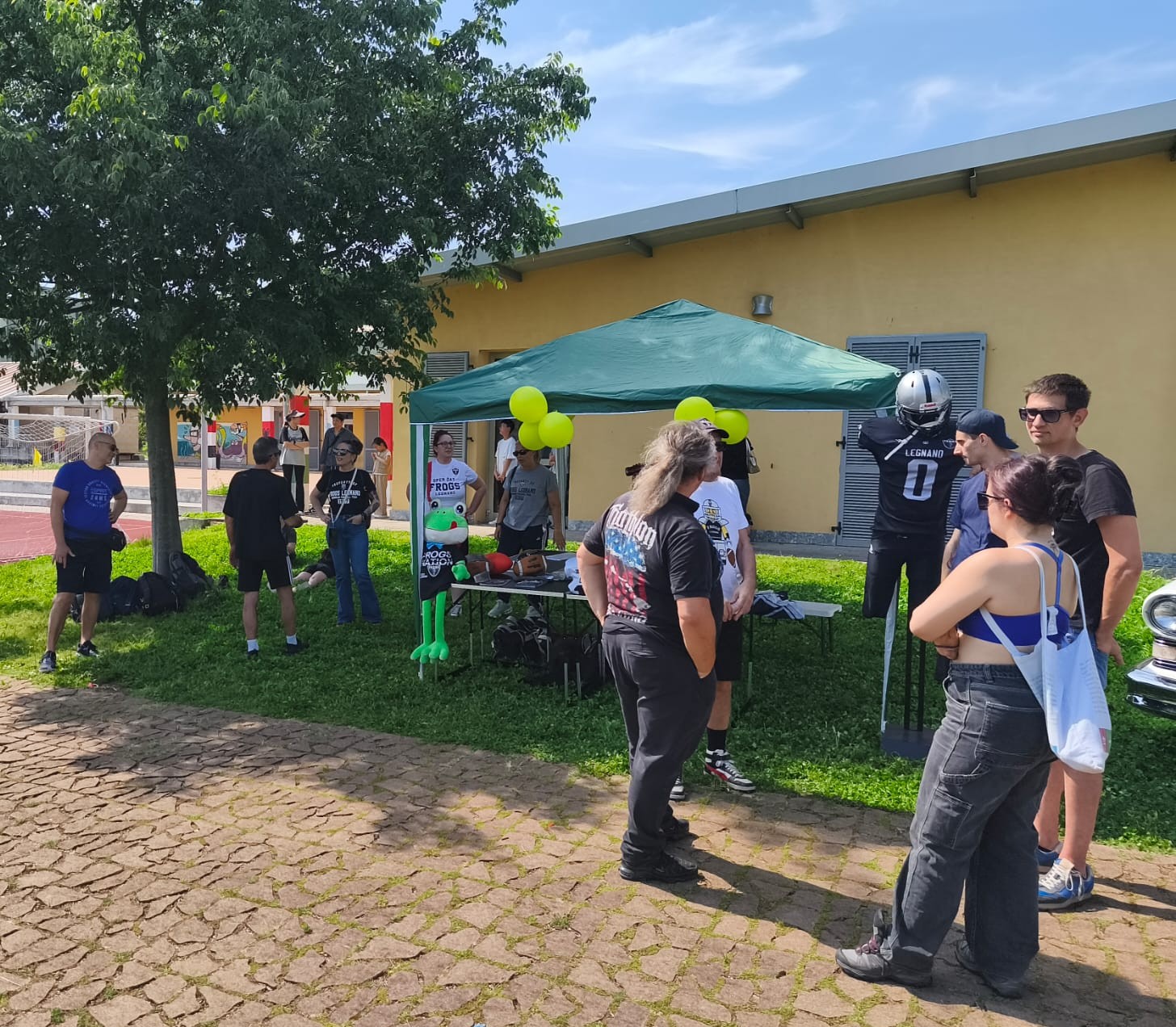 legnano centro pertini-il salice open day di football americano con i frogs