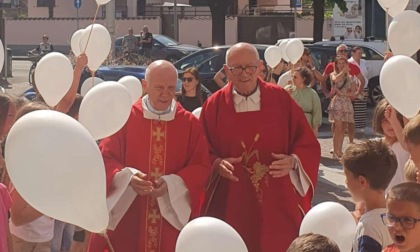 Una festa a sorpresa per i 55 anni di sacerdozio di don Luigi Colombo