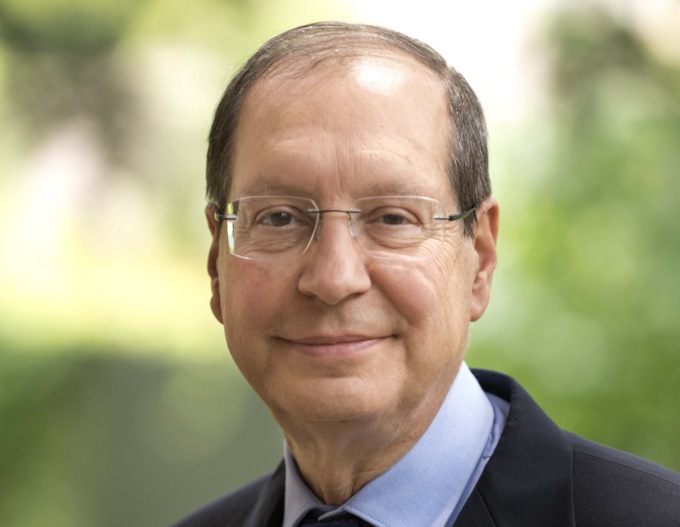 I 43 anni di attività del medico di famiglia Mario Marone