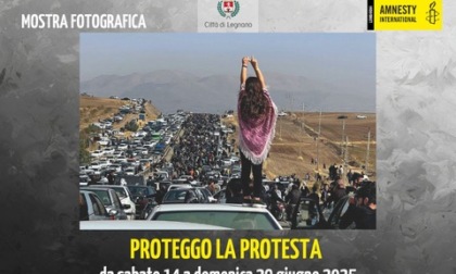 Una mostra per difendere il diritto di protesta