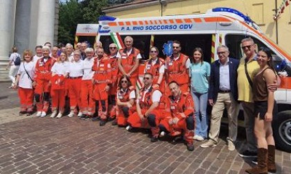 Inaugurata tra gli applausi la nuova ambulanza di Rho Soccorso