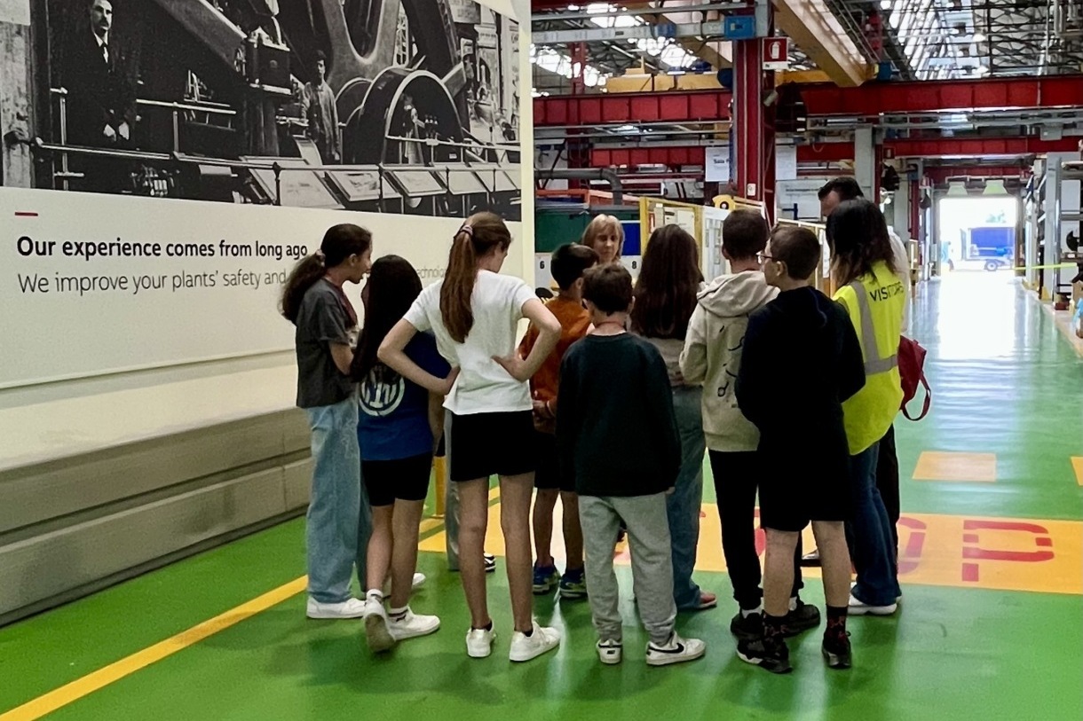 Studenti di Vittuone in visita alla ABB