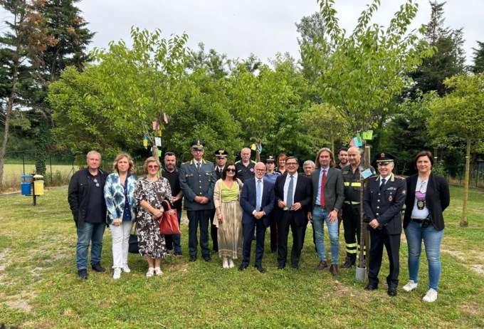 L’assessore La Russa in visita al Parco della legalità di Rho