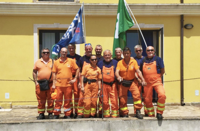 Parco del Ticino, i volontari dell’antincendio boschivo volano in Sardegna