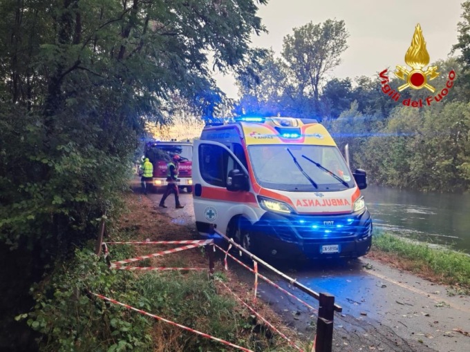 Maltempo, cade un albero: morta una donna