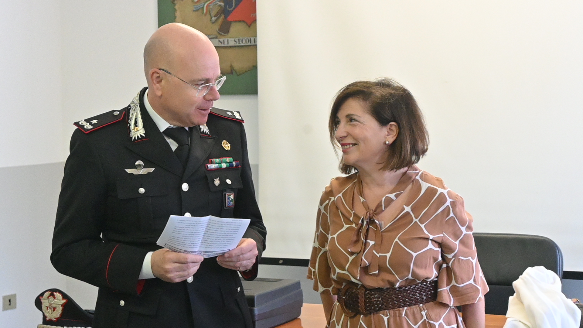 Rho Una stanza tutta per sè ambiente protetto per donne e bambini vittime di violenza generale Pierluigi Sollazzo e procuratore Maria Letizia Mannella