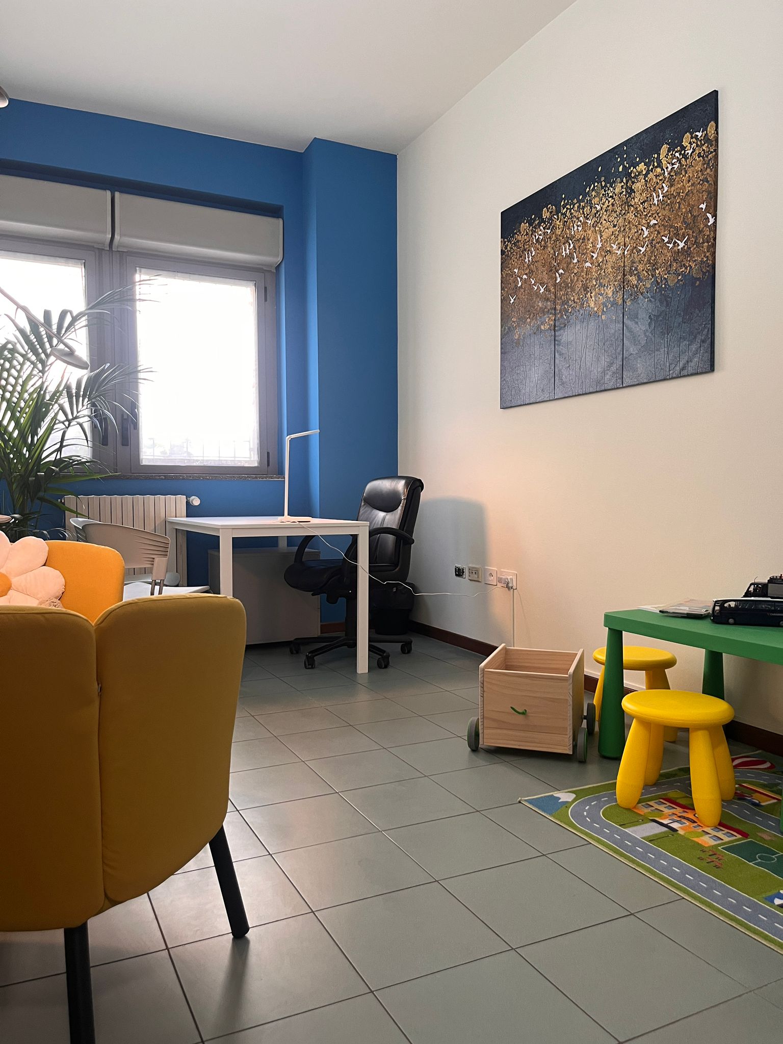 Rho Una stanza tutta per sè ambiente protetto per donne e bambini vittime di violenza