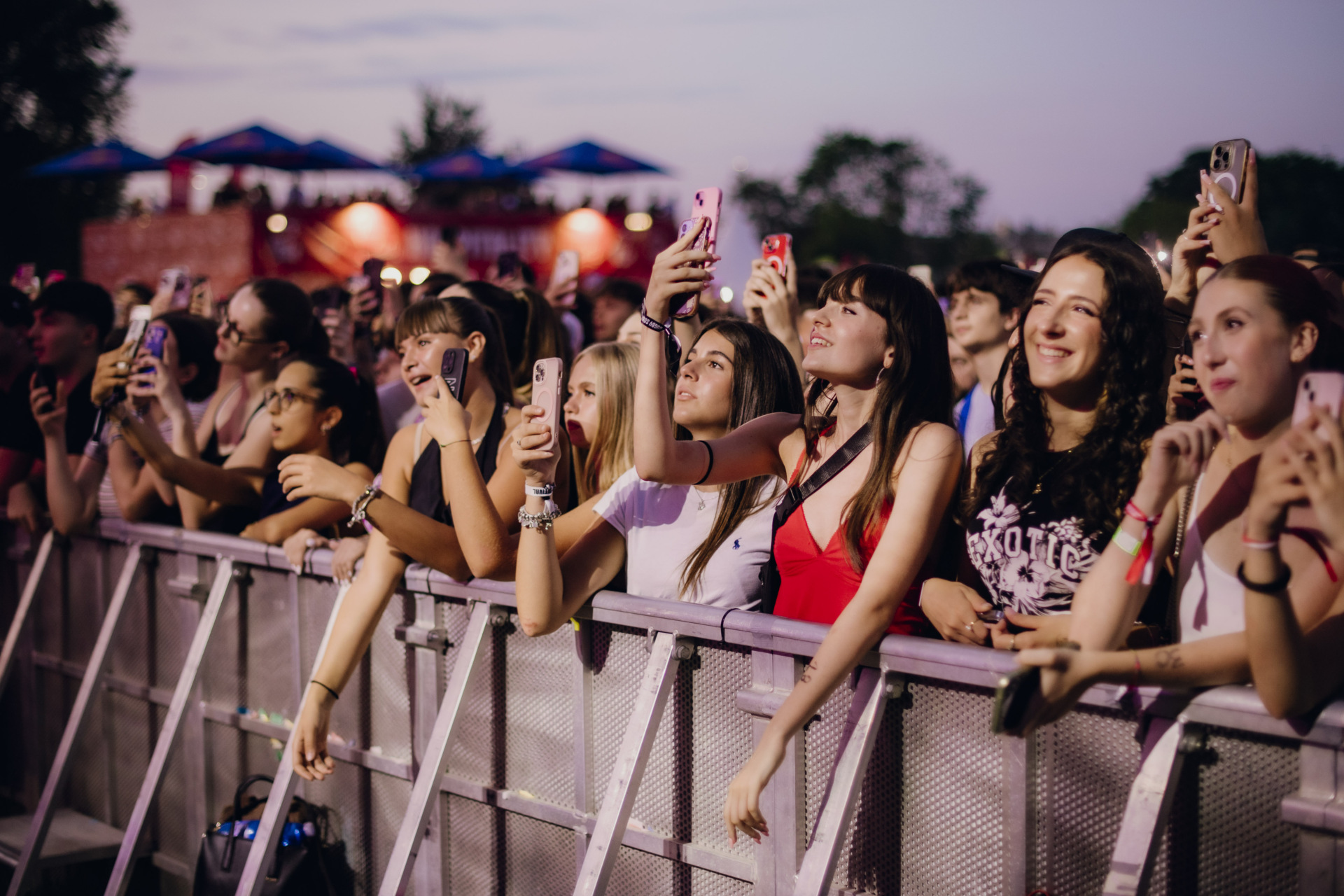 Il Rugby Sound e Legnano sono stati travolti dal rap di Guè che ha animato il venerdì sera della manifestazione