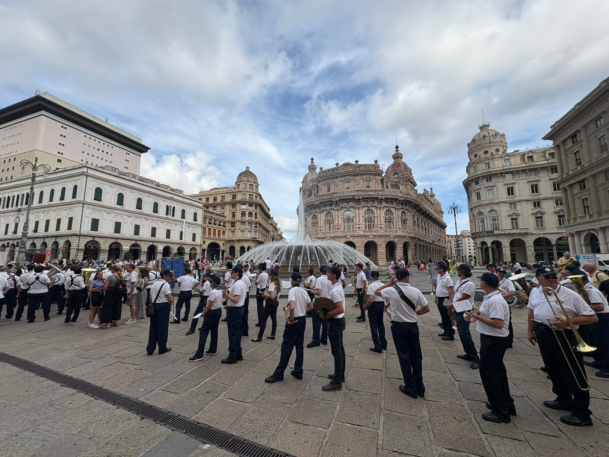 Vanzaghello Complesso Bandistico Vanzaghellese all’International Music Festival di Genova 3