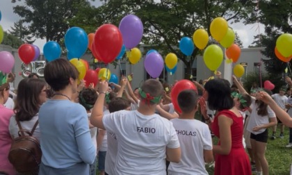 Ultima campanella, festa di fine anno e saluti ai bambini di quinta