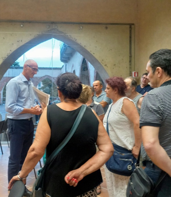 Il sindaco ascolta una delegazione delle case Aler