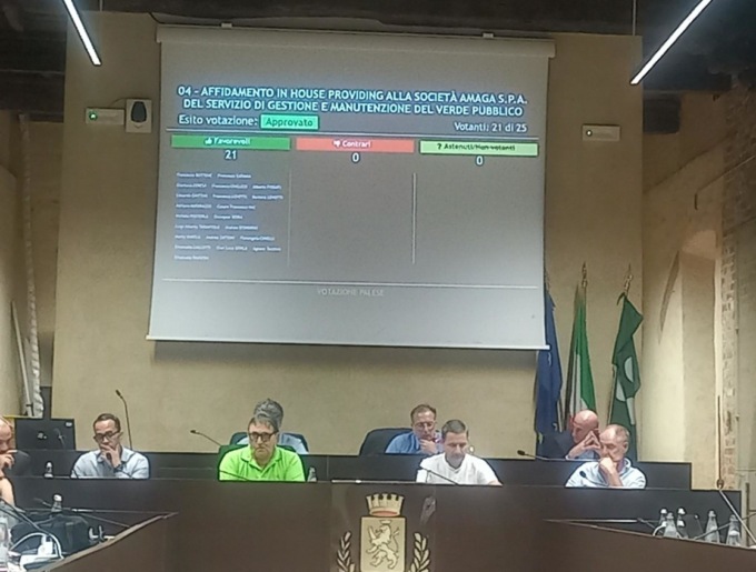 Gestione del verde pubblico: approvato l’affidamento ad Amaga per 10 anni