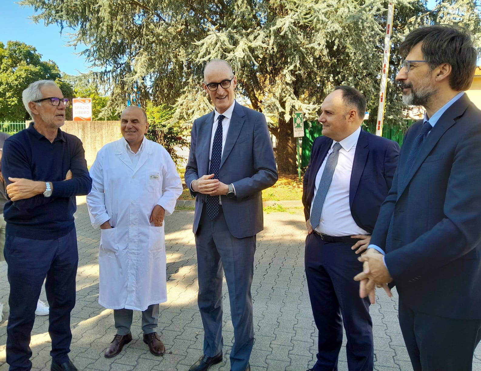 cuggiono-visita bertolaso ospedale