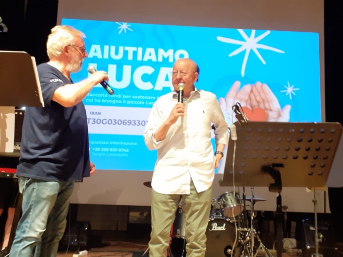 Massimo Boldi e la band dei sindaci per aiutare il piccolo Luca