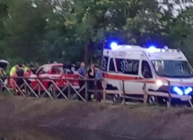 Si tuffa nel Villoresi con gli amici, muore a 18 anni