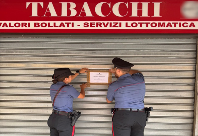 Clienti ubriachi e aggressioni: chiuso per 10 giorni il “Bar della piazza”