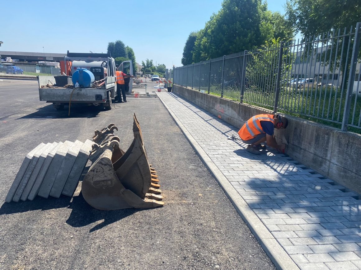 Boffalora riqualifica viale Industria 10