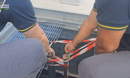 Gasolio mischiato con oli vegetali e solventi: denunciato il benzinaio