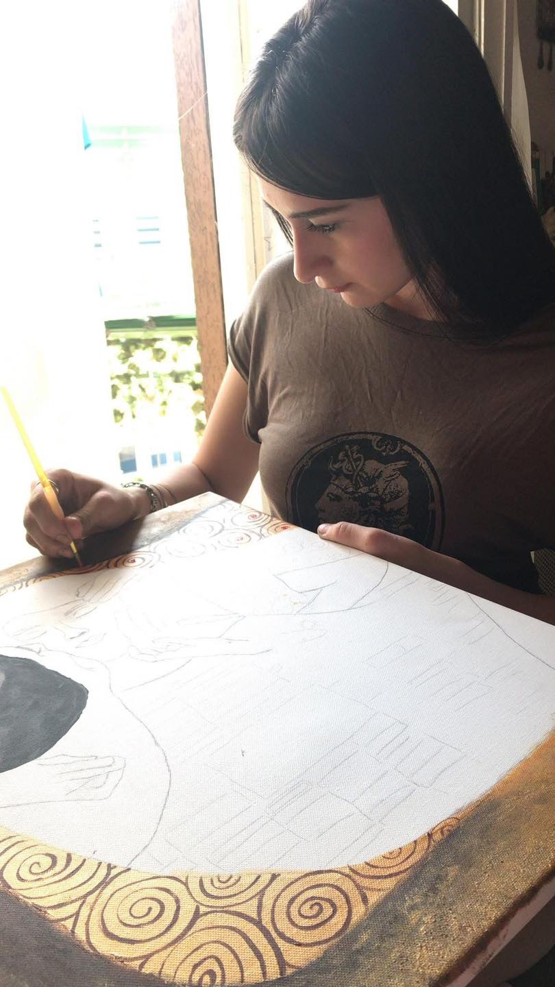 Ossona l'artista Mirsada Mataj