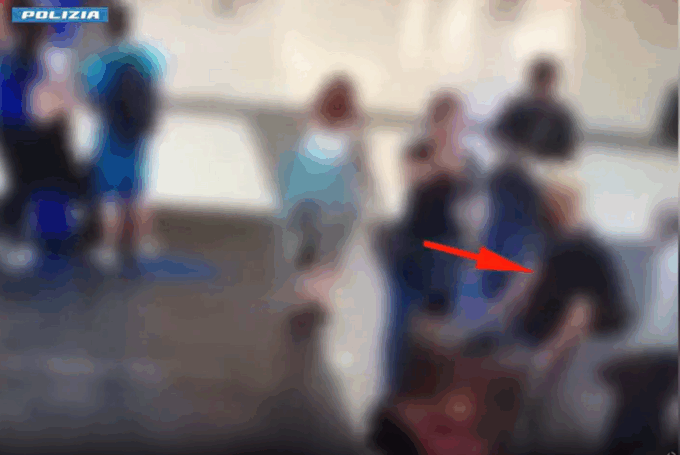 In stazione con una pistola rubata nello zaino: arrestato 34enne