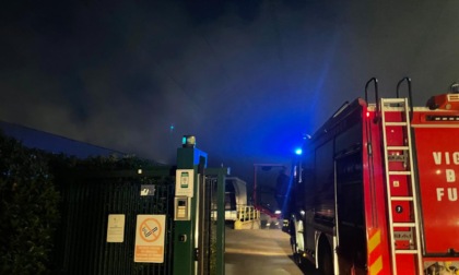 Incendio in una ditta di prodotti per capelli