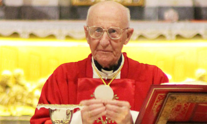 Addio a monsignor Fausto Giacobbe: il sacerdote è scomparso a 98 anni