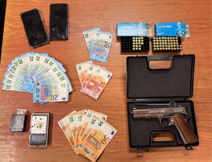 Contrasto allo spaccio nel centro cittadino: denunciato un 33enne