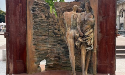 Quattro sculture di Ugo Riva esposte nel cuore della città