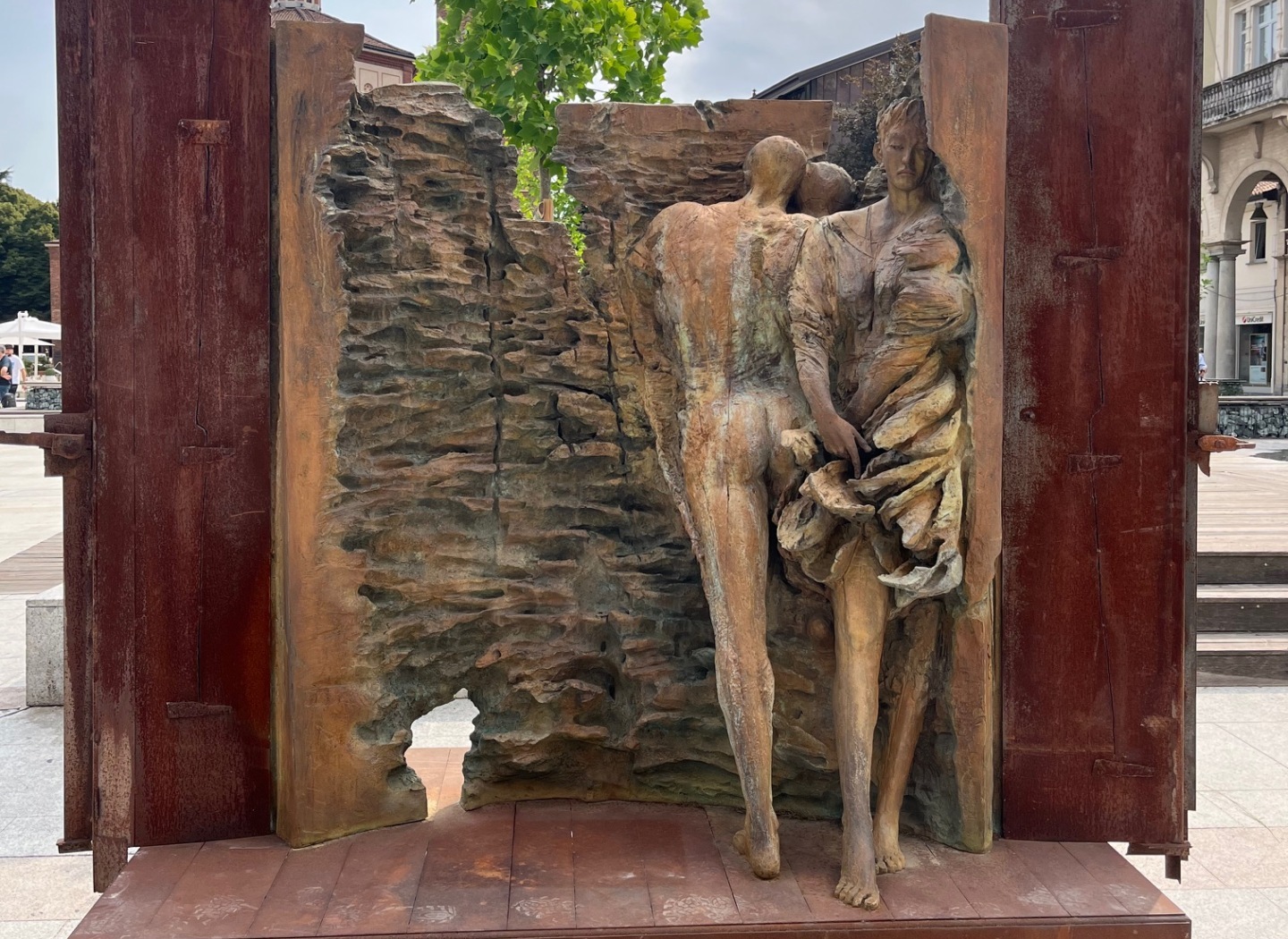 Sculture Ugo Riva Legnano sull'Abisso