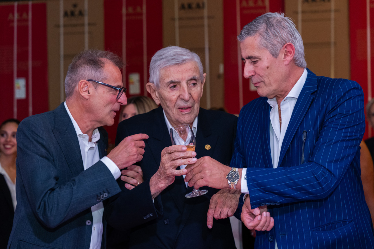 Cento candeline per Carlo Barni, il re degli elettrodomestici