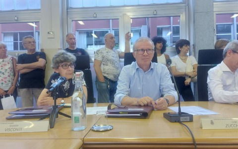 I consiglieri di NovateSì lasciano la maggioranza, ma il vicesindaco resta in carica