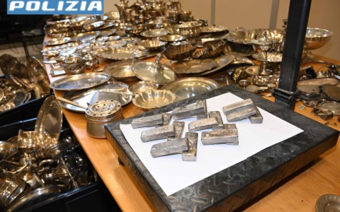 Sequestrati 324 chili di argenteria e 60mila euro in contanti