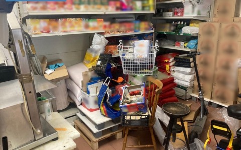 Alimenti privi di tracciabilità e biciclette in negozio: chiuso per 7 giorni Fatema alimentari