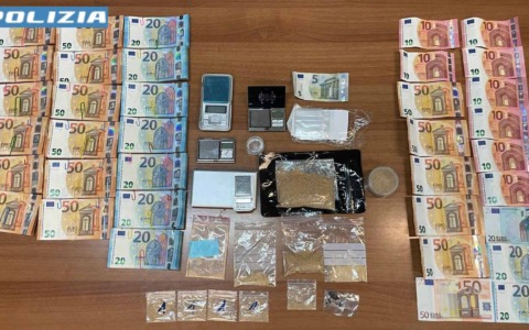 Spaccio di droga: arrestate tre persone